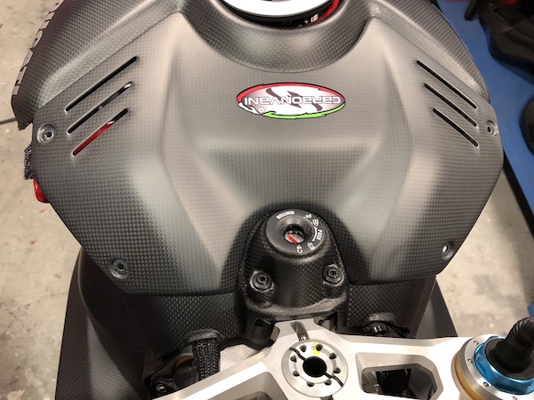 Carbonvani - Ducati Panigale V4 / S (2022+) Carbon Fiber Key Guard Carbonvani - Ducati Panigale V4 / S (2022+) Carbon Fiber Key Guard